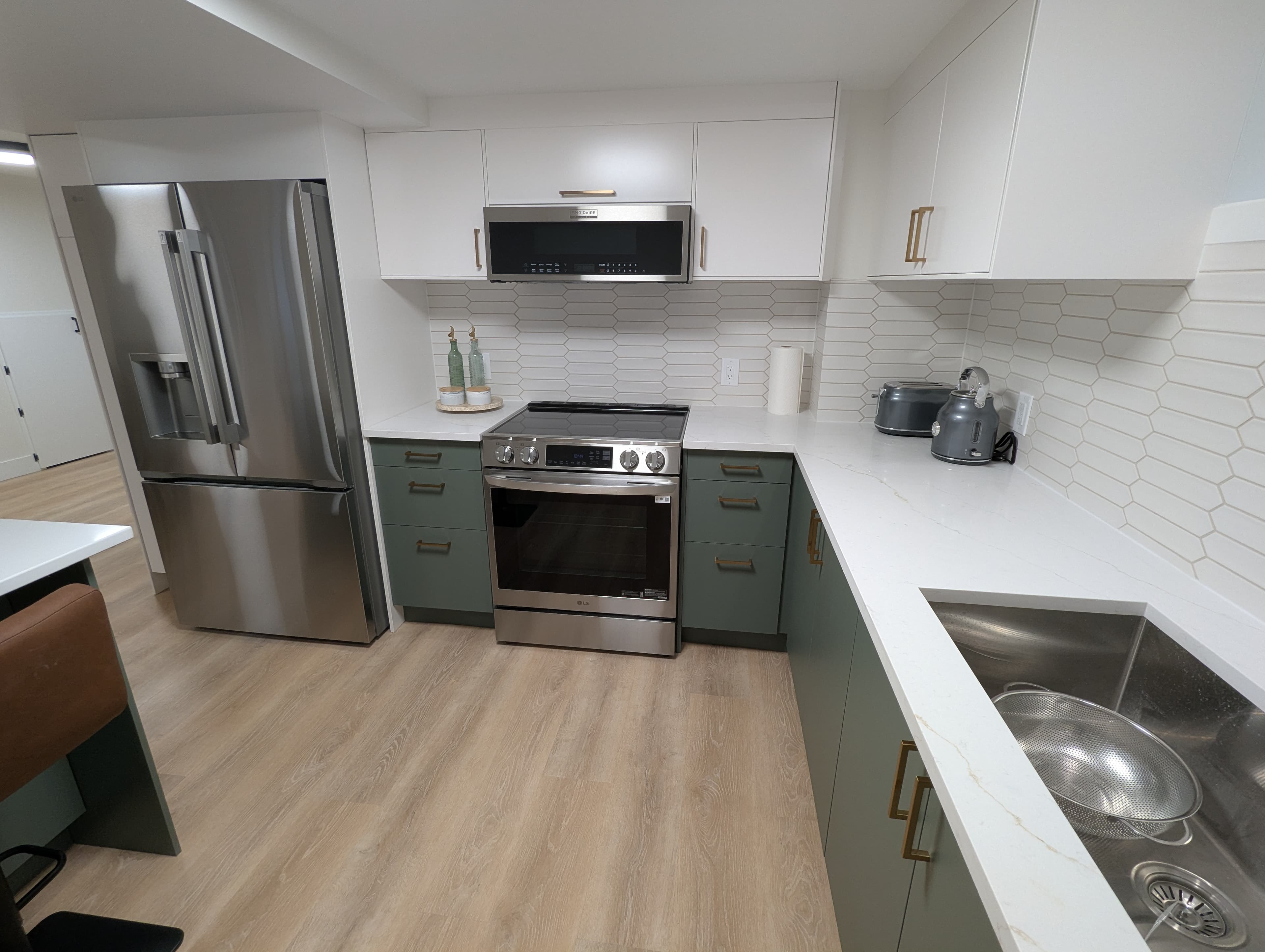 Kitchen stove, oven and quartz countertops