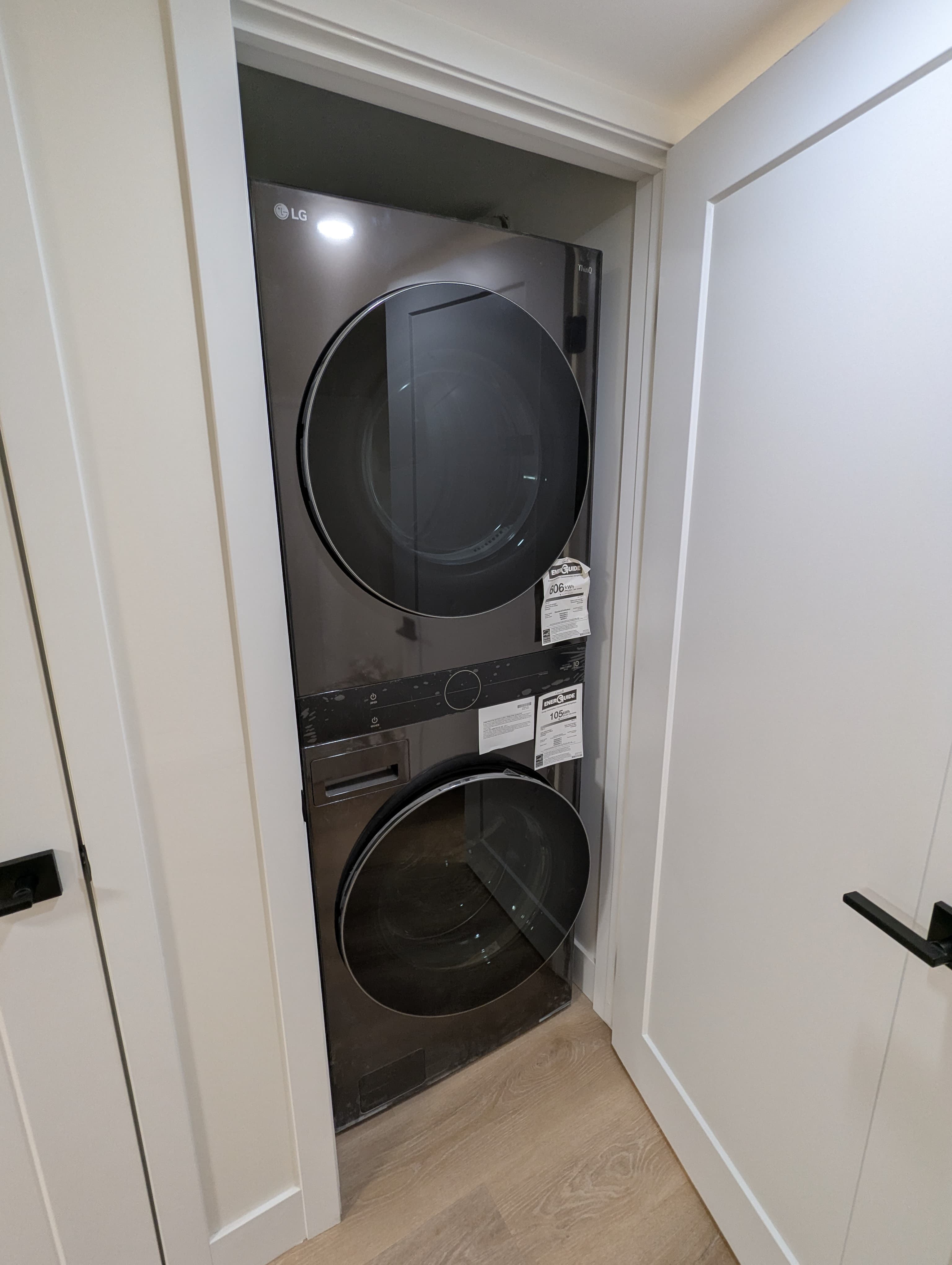 In-suite washer and dryer